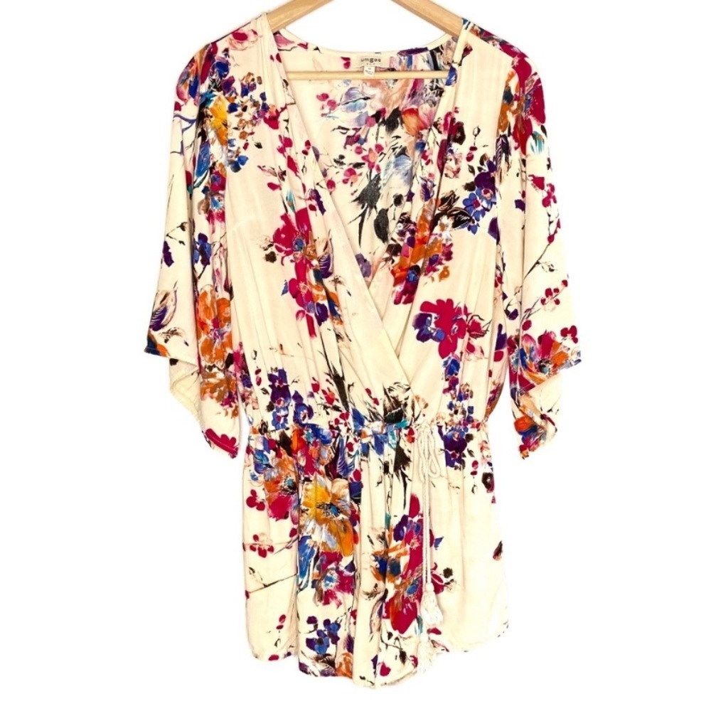 UMGEE Floral Shorts Romper M NWT